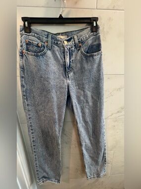 Levi's Low Pro Women’s Straight Leg Jeans in Light Denim Wash